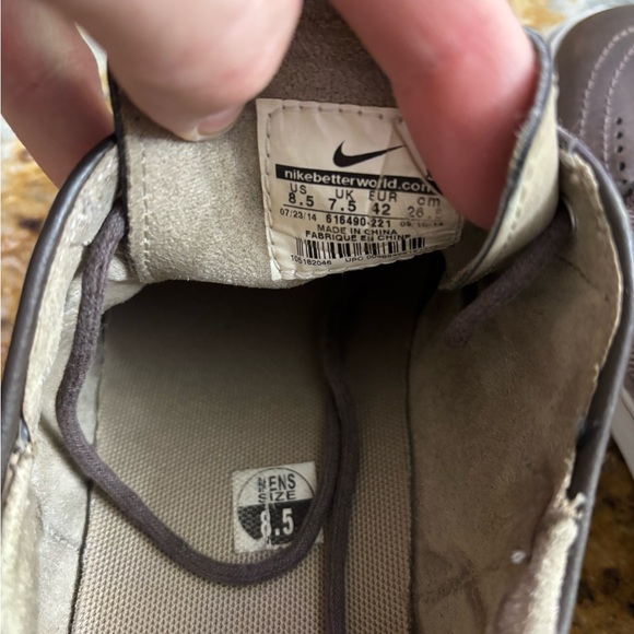 Nike Brown and Tan janoski size 8.5 - Picture 6 of 9